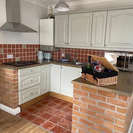 The Cwtch - A Self Contained One Bedroom Annex Pwllheli Eksteriør bilde